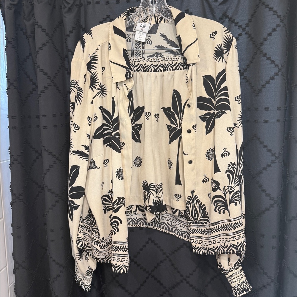 CAbi Black and Cream Floral Blouse and shorts set